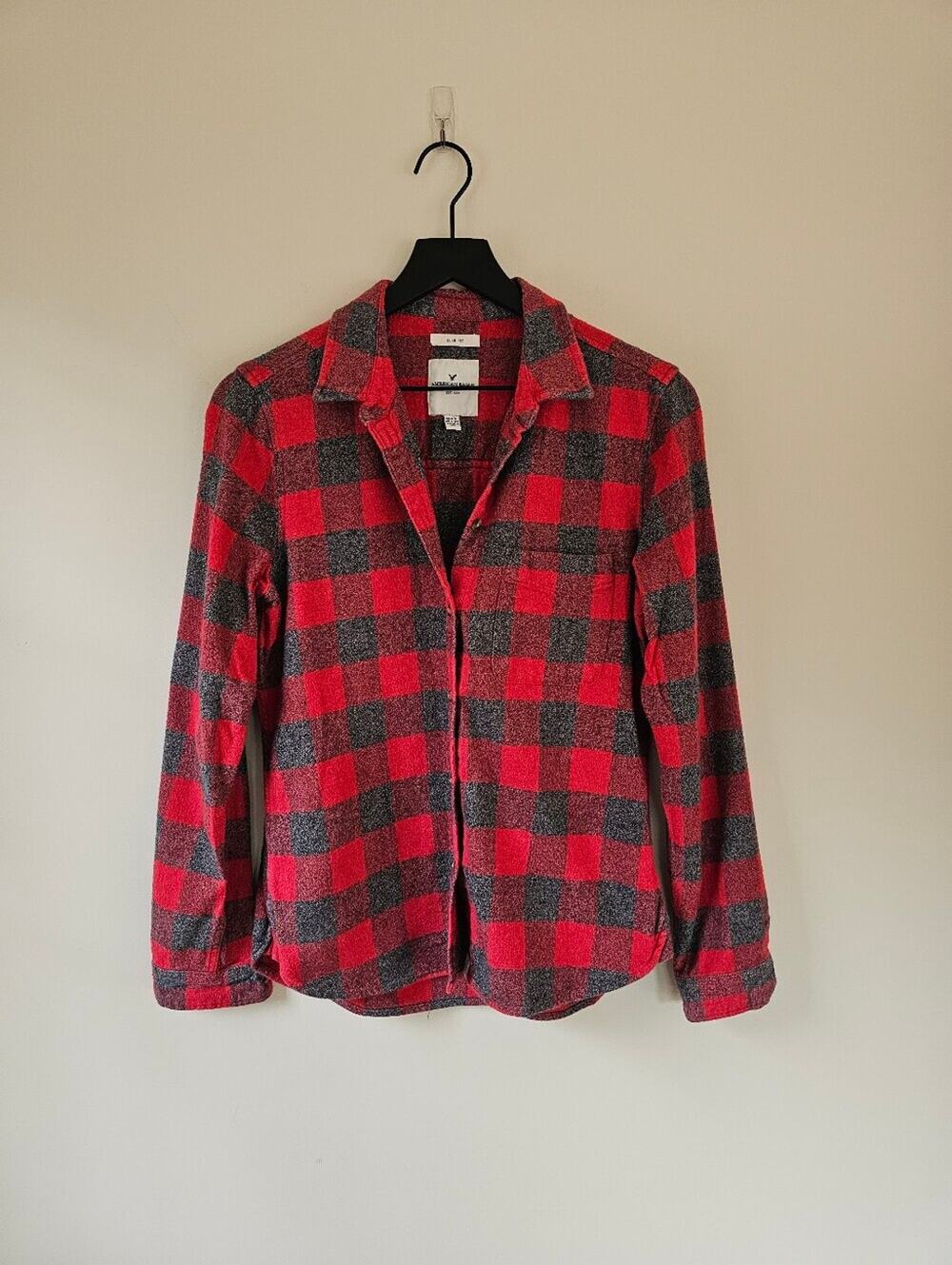 American Eagle Outfitters Red and Black Plaid Button-Up Shirt